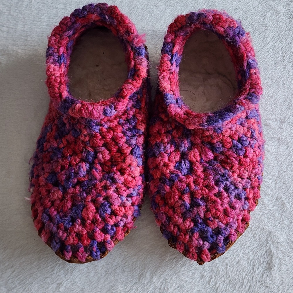 Wool‎ Crochet Slippers Leather Sole Womens Medium Sherpa Wool Lined Cosy Winter